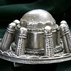Brooch exhib pics 029 jpg.jpg (1)