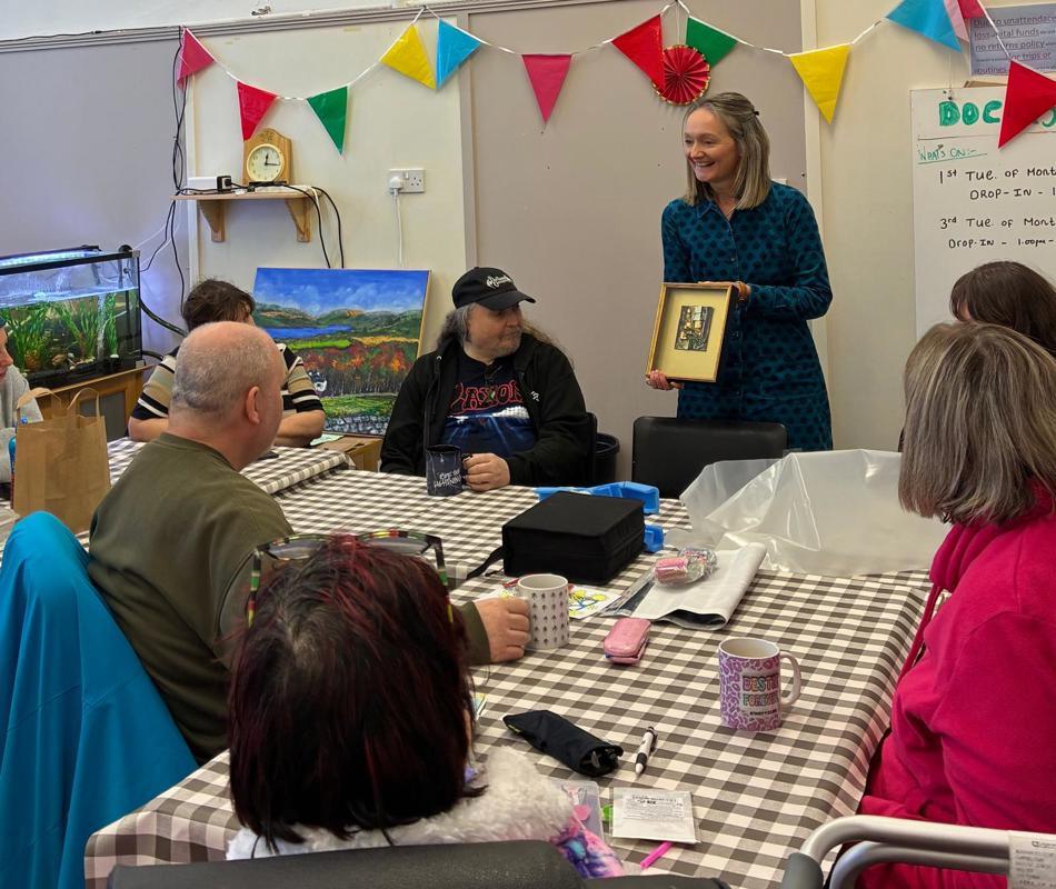 CC, Rmckenna, Looking At Topaz Art Work With Link Club Members, 20 November
